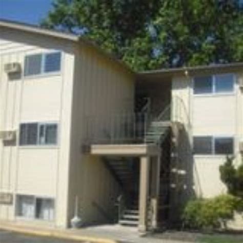 tudor square ashland oregon|Tudor Square Apartments .